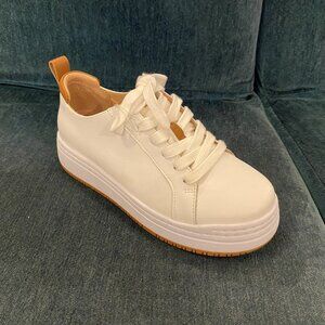 Alegria - Adysen White - Multiple Sizes (NEW W/ BOX)